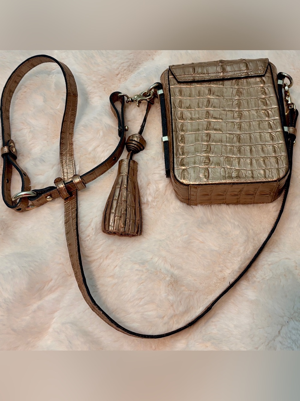 Brahmin Metallic Gold Croc-leather Embossed Crossbody with Tassel - Picture 5 of 6